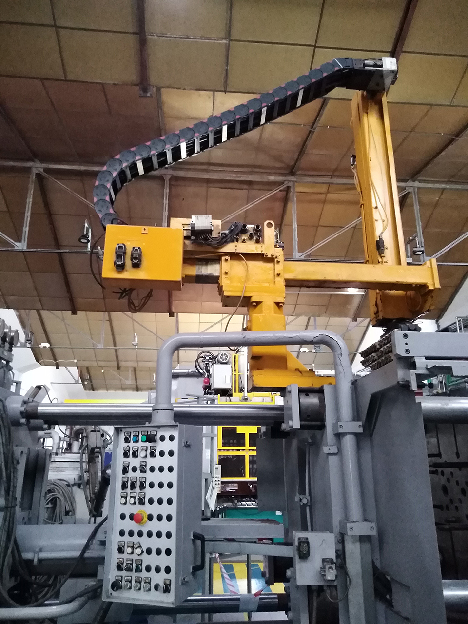 Idra-OL-560-PRP-cold-chamber-die-casting-machine-KK1601-p8 Idra OL 560 PRP maszyna odlewnicza zimnokomorowa KK1601, używana