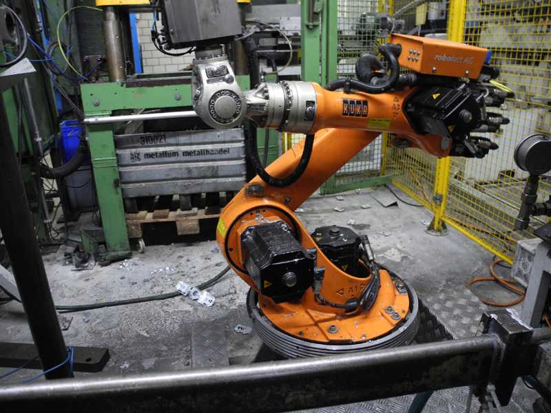 Kuka KR 16-F, robot odlewniczy, używany HR1814