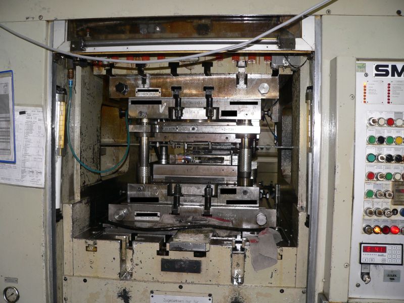 Prasa do wykrawania precyzyjnego Feintool HFA 6300 CNC IA2561, używana Prasa do wykrawania precyzyjnego Feintool HFA 6300 CNC IA2561, używana