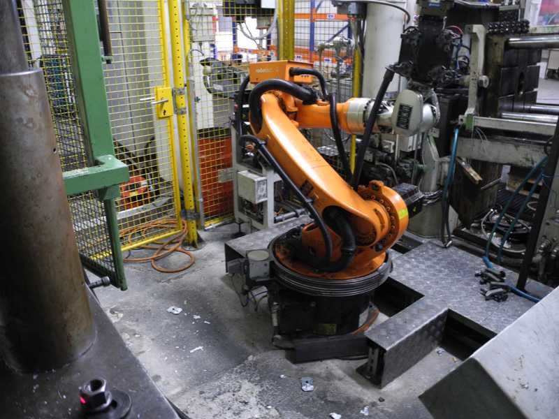 Kuka KR 16-F, robot odlewniczy, używany HR1814