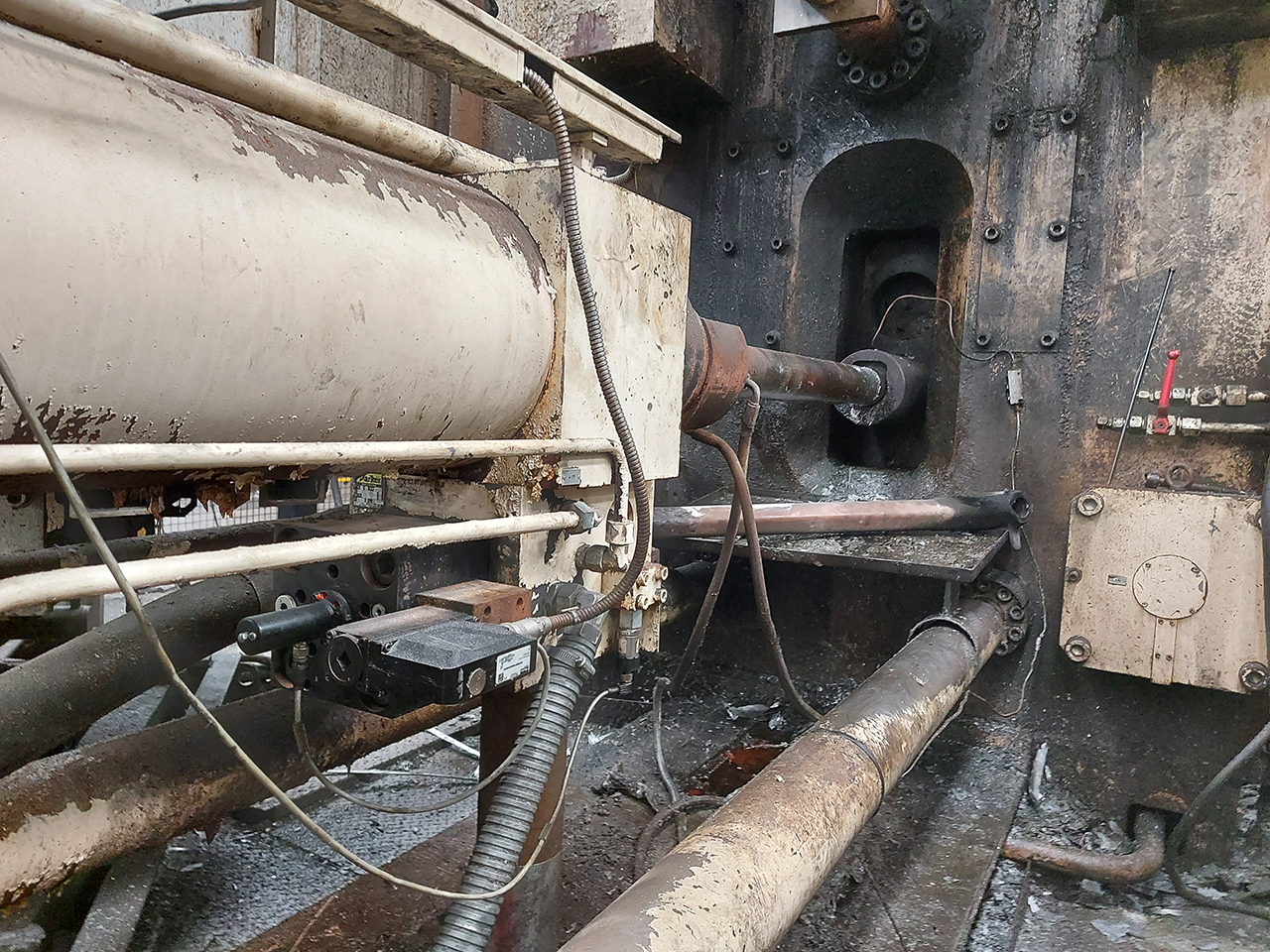 M-uller-Weingarten-GDK-1750-cold-chamber-die-casting-machine-KK1585-p6 Müller Weingarten GDK 1750 maszyna odlewnicza z zimną komorą KK1585, używana