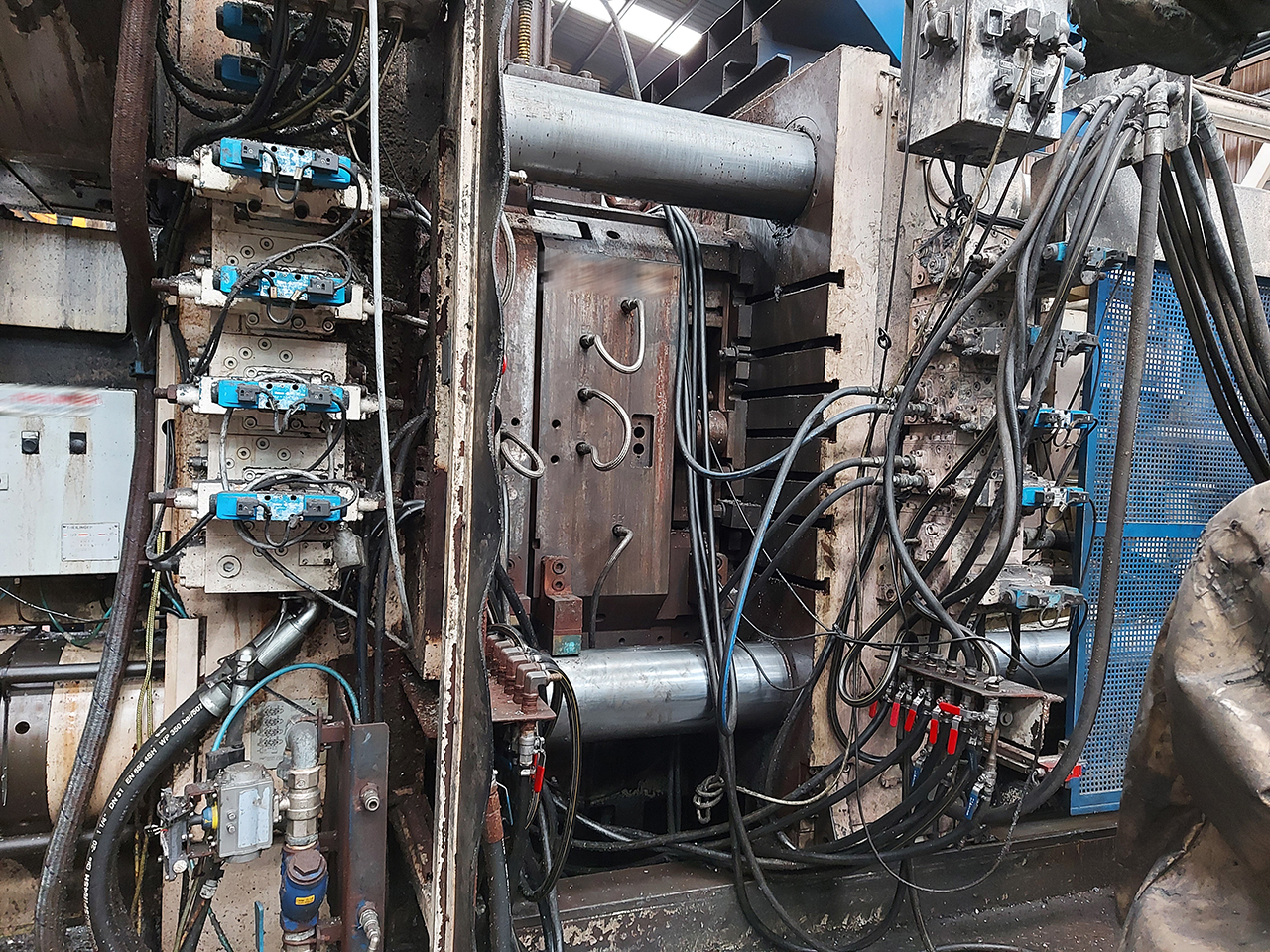 Idra-OL-1900-S-cold-chamber-die-casting-machine-KK1587-p2 Zimnokomorowa maszyna odlewnicza Idra OL 1900 S KK1587, używana