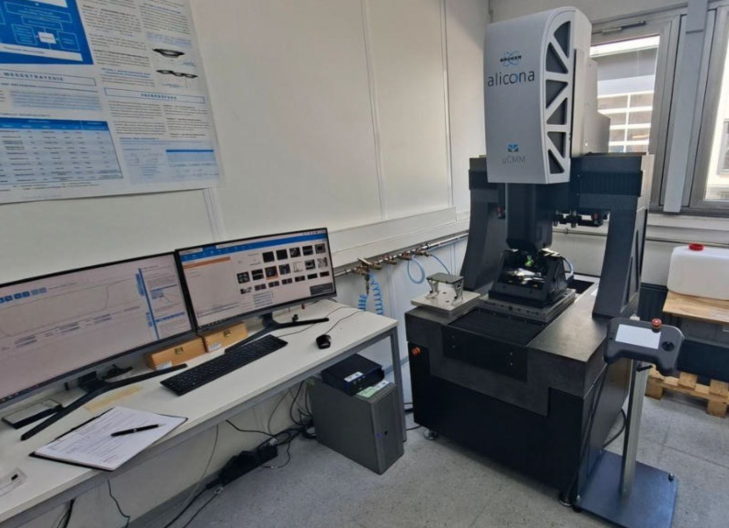 Bruker Alicona μCMM – optyczna mikro-maszyna do pomiaru współrzędnych 3D, model ZU2304, używana