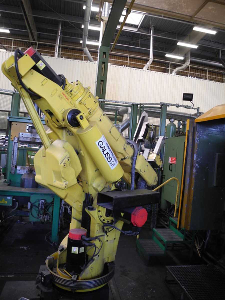 FANUC S-420 i F robot odlewniczy, używany HR1815