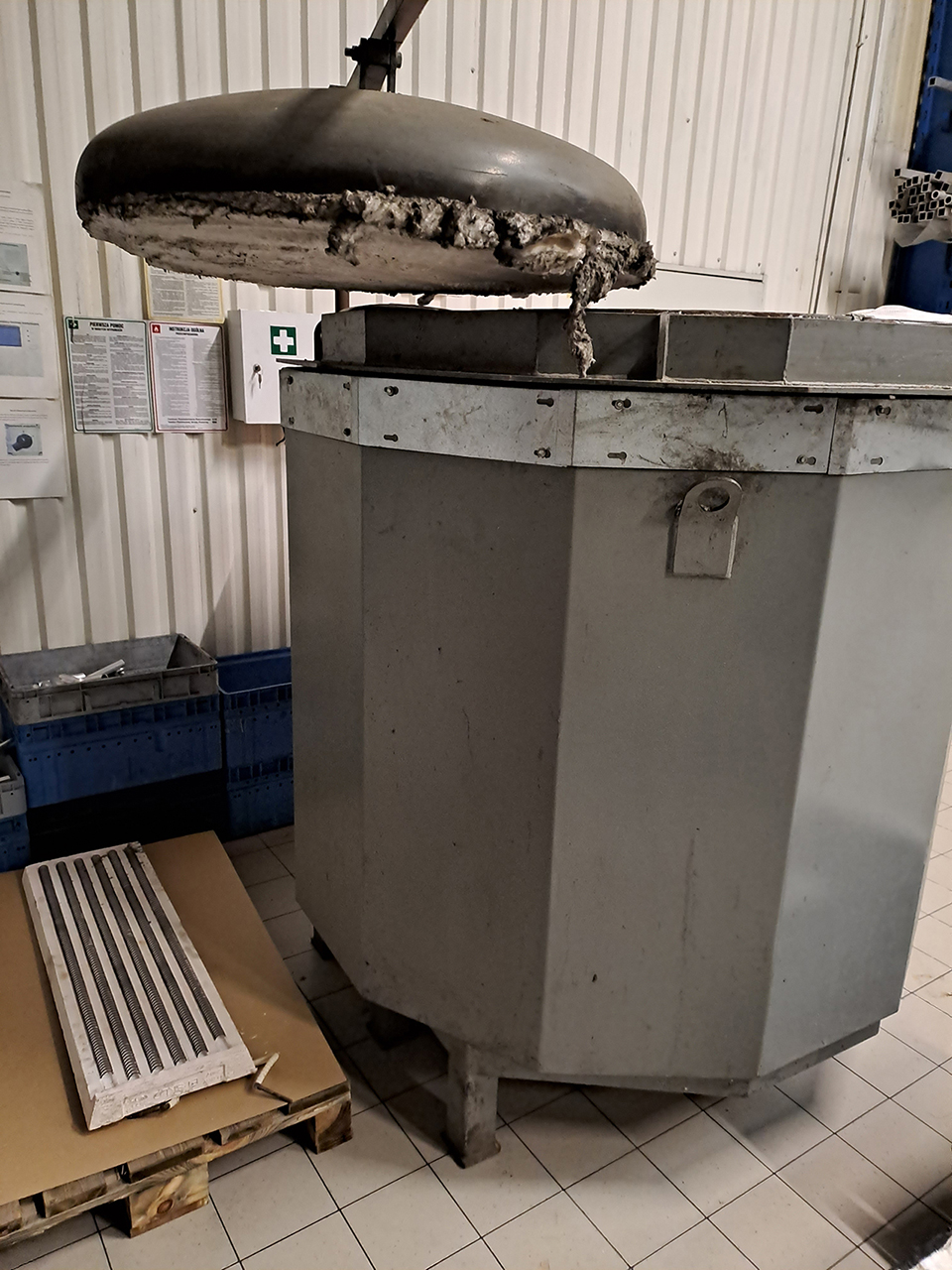 Piec tyglowy Norgpol NTE 800/11 O1824, używany Piec tyglowy Norgpol NTE 800/11 O1824, używany