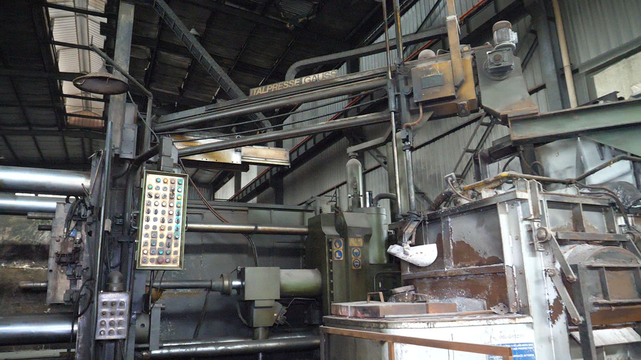italpresse_ip_1350_sc_die_casting_machine_kk1442_p73 Italpresse IP 1350 SC maszyna odlewnicza z zimną komorą KK1442, używana