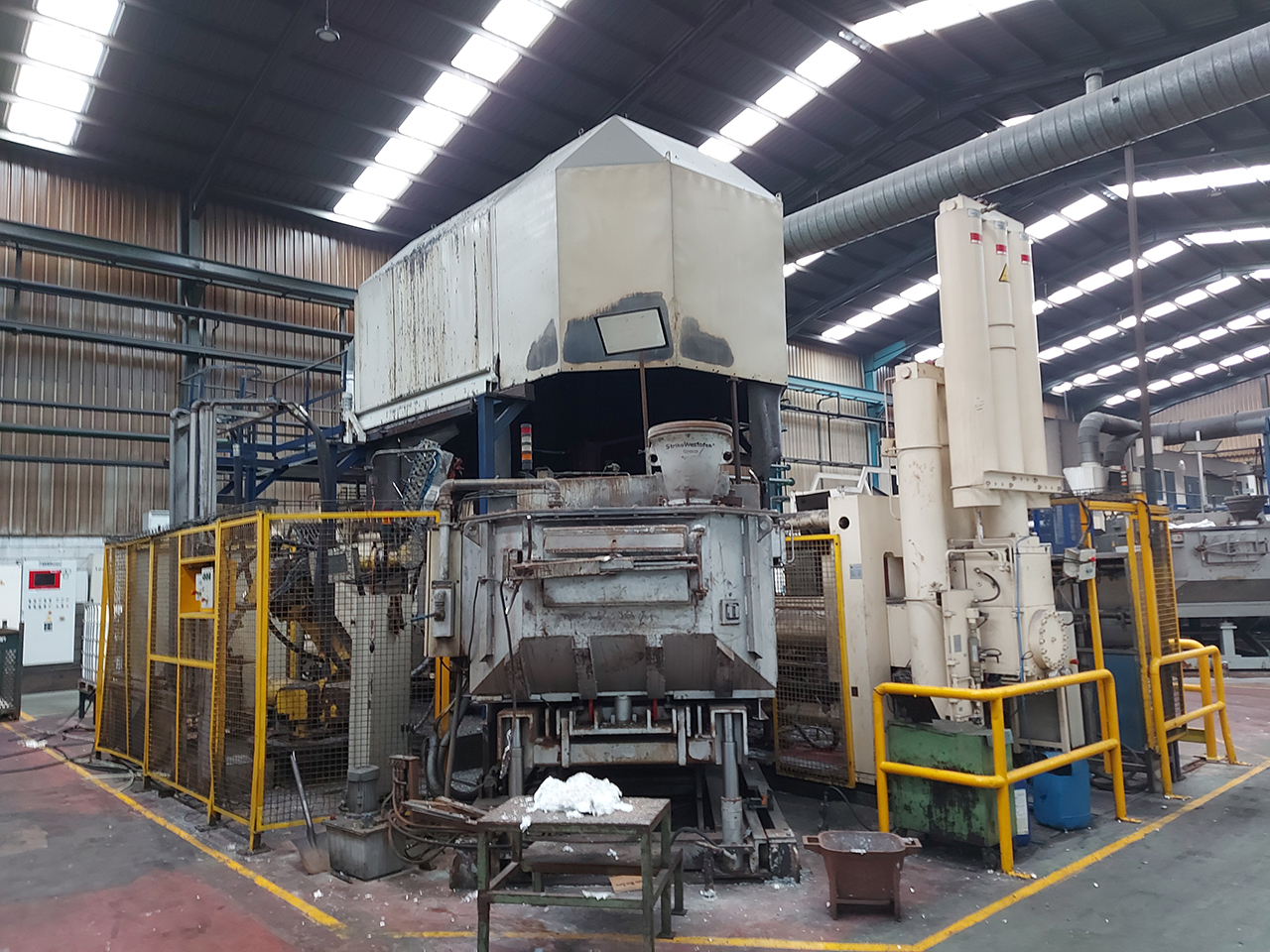M-uller-Weingarten-GDK-1750-cold-chamber-die-casting-machine-KK1585-p3 Müller Weingarten GDK 1750 maszyna odlewnicza z zimną komorą KK1585, używana
