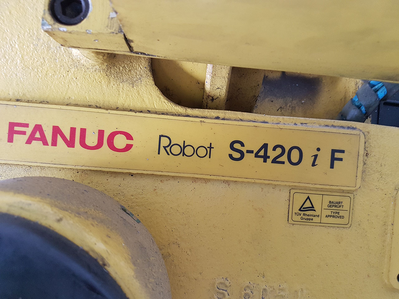 FANUC S-420 i F robot odlewniczy, używany HR1815